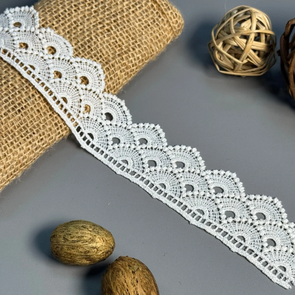 Кружево полиэстер "Нежная гармония" 4 см. (1 м.), білий (19.7 метрів)