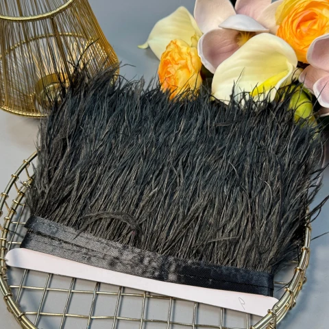 Натуральное перо на тесьме 7-10 см (1 метр), 51 чорний