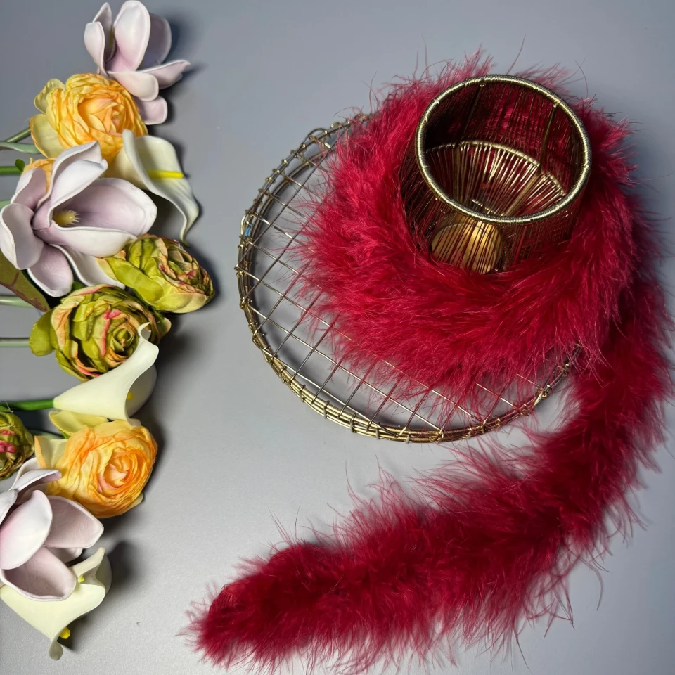 Натуральне пір'я боа 16 гр. (2 метра), 25 бордовий