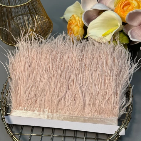 Натуральное перо на тесьме 7-10 см (1 метр), 18 темний бежевий