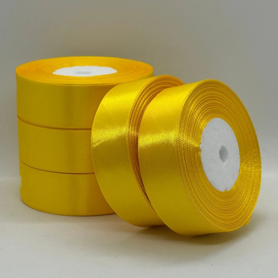 Атласная лента 2,5 см (33 м.), 132 жовтий