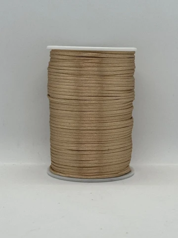 Шнур атласный корсетный 2.3 мм (100 ярдов/91,44 м.), 17 капучіно