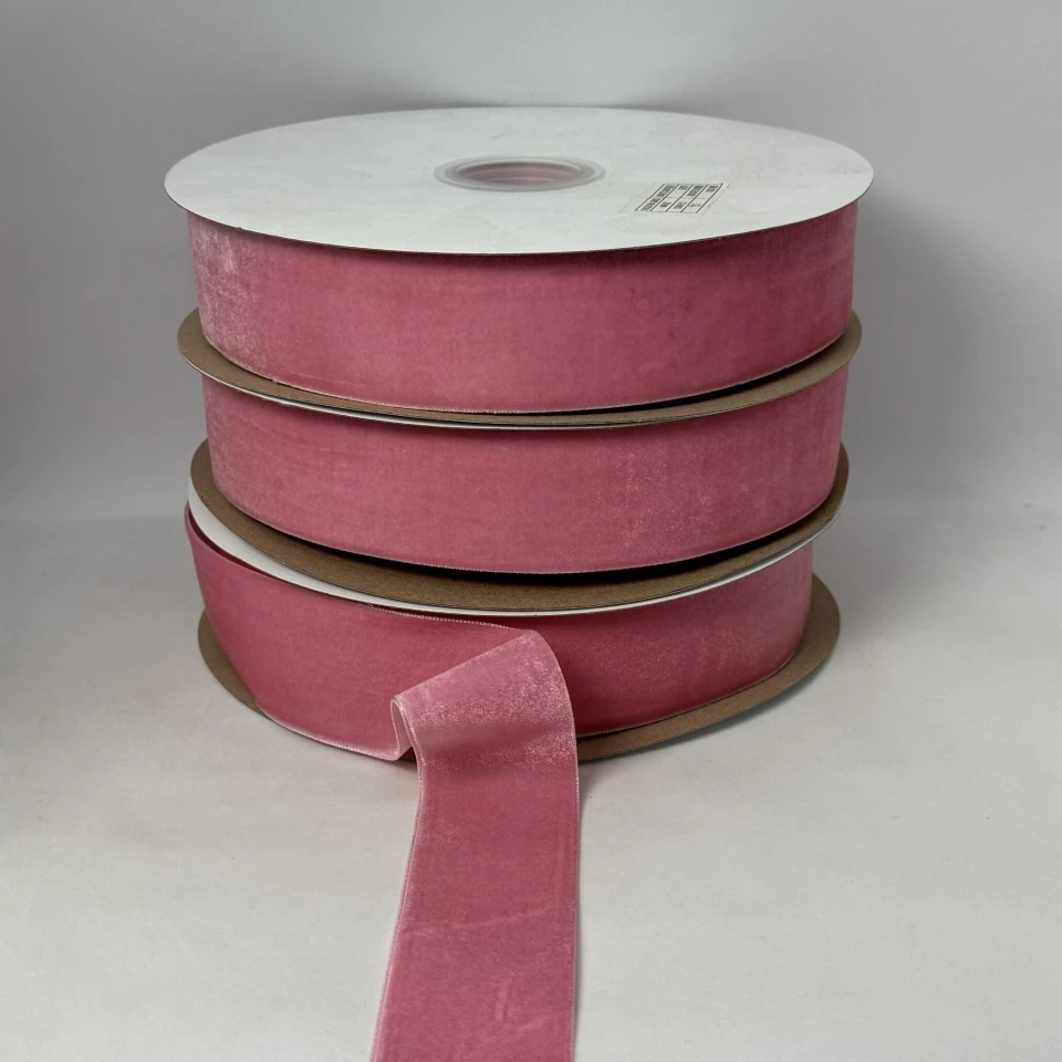 Бархатная лента 3.8 см (25 ярдов/22,75 м.), 75 рожевий