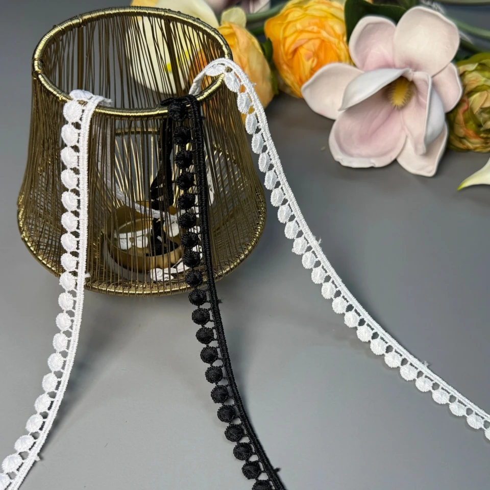 Кружевo полиэстер ВВ"Нежный лепесток" 1,5 см.(1 м.), білий