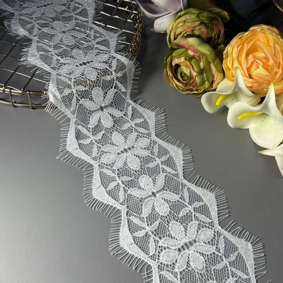 Кружево французское «Лунная роза» 11 см (купон 3 м.), теплий білий