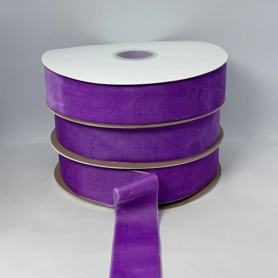 Бархатная лента 3.8 см (25 ярдов/22,75 м.), 14 світлий фіолетовий
