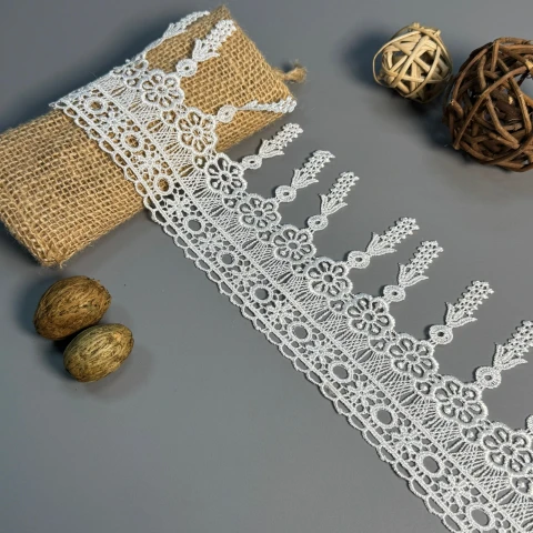 Кружево полиэстер "Белый волшебник" 10 см (1 м.), молочний