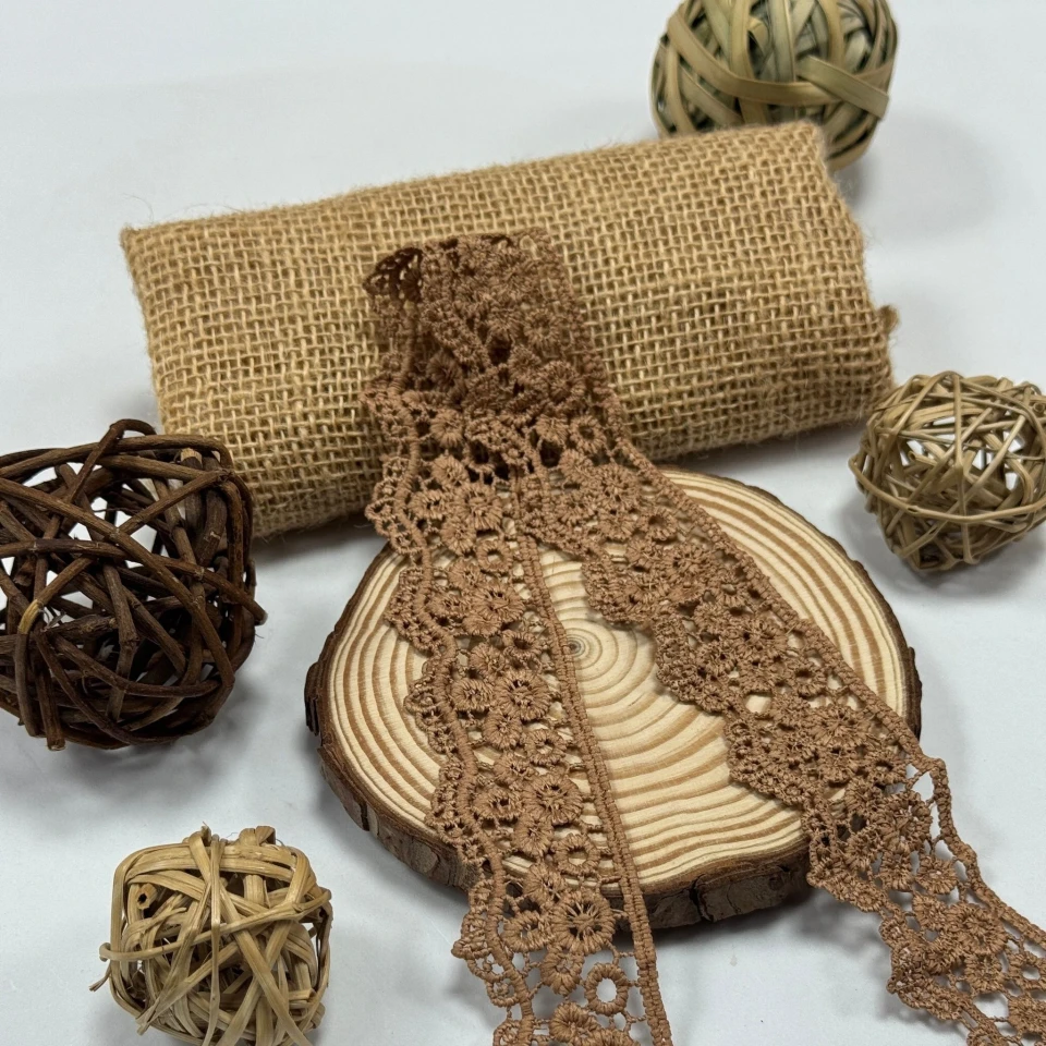 Кружево полиэстер "Свет нежности" 4 см. (1 м.), коричневий