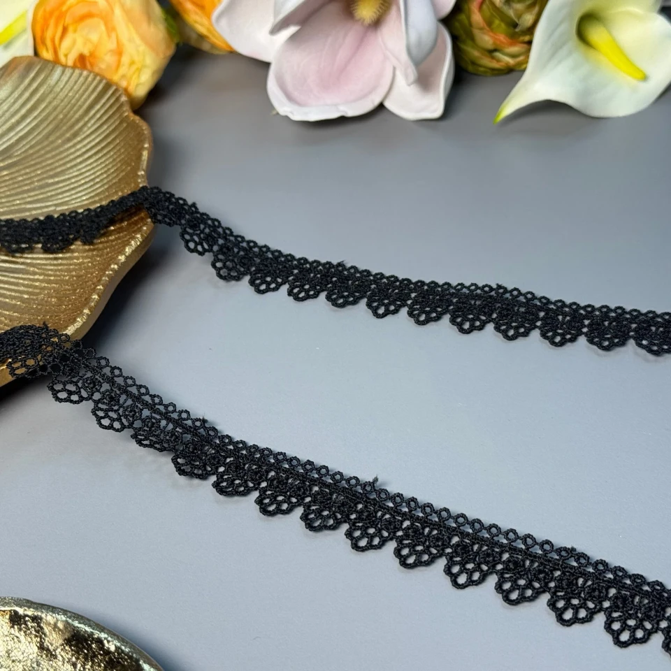 Кружево полиэстер ВВ"Тонкий силуэт" 2 см.(1 м.), чорний