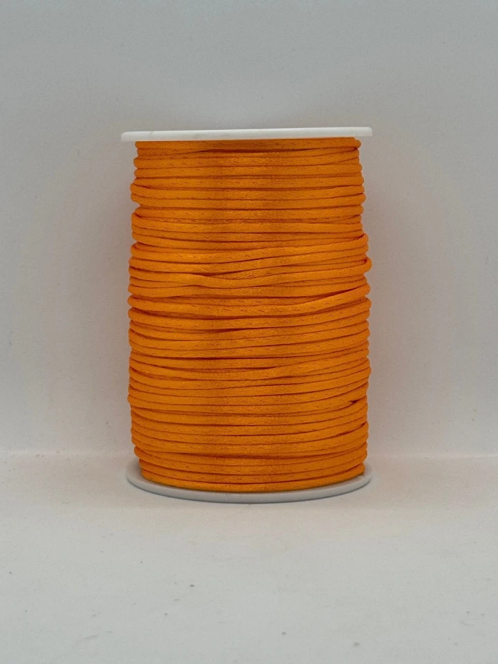 Шнур атласный корсетный 2.3 мм (100 ярдов/91,44 м.), 61 світлий помаранчевий