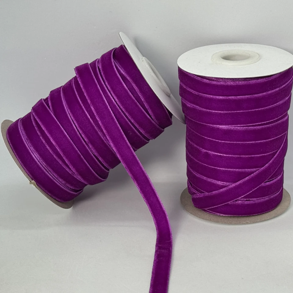 Бархатная лента 1 см (25 ярдов/22,75 м.), 15 бузковий