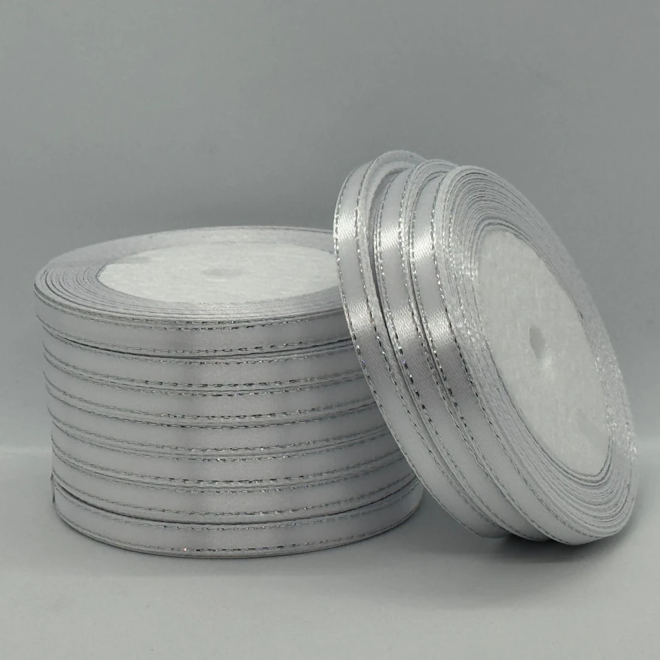Атласна стрічка з люрекс 0,6 см+срібло (22.75 м.), 01 білий