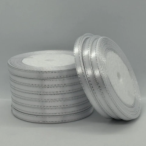 Атласна стрічка з люрекс 0,6 см+срібло (22.75 м.), 01 білий