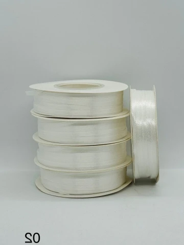 Атласна стрічка 0.3 см (91 м.), айворі (white)