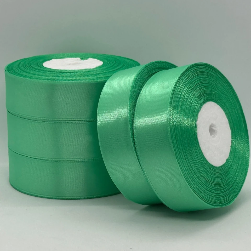 Атласная лента 2,5 см (33 м.), 116 пастельно-зелений