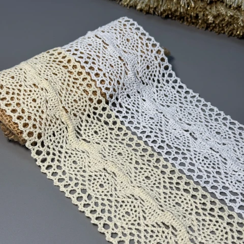 Мереживо макраме "Молочна троянда" 8,5 см.(1 м.), білий