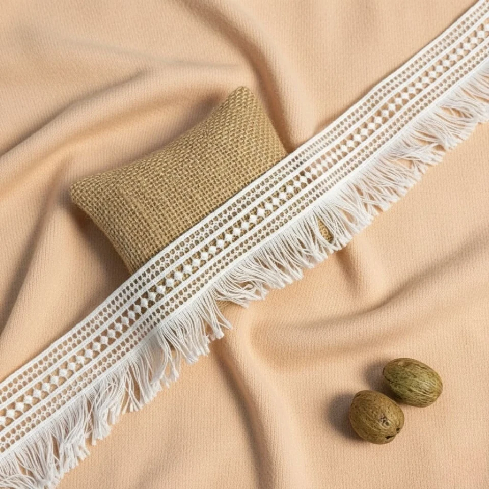 Кружево полиэстер "Жемчужная аура" 7 см (1 м.), молочний