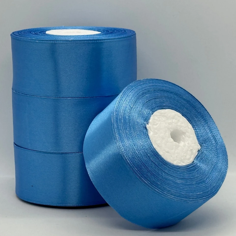 Атласна стрічка 4 см (33 м.), 121 світлий синій