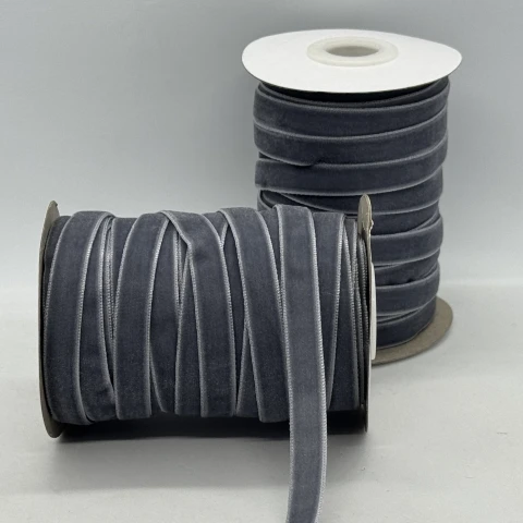 Оксамитова стрічка 1 см (25 ярдів/22,75 м.), 89 сірий