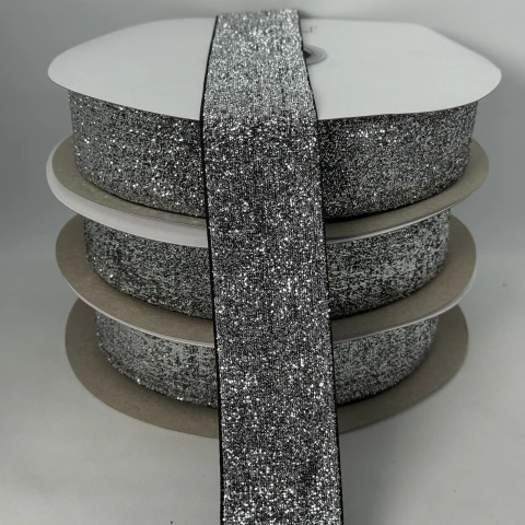 Оксамитова стрічка люрекс 3.8 см (25 ярдів/22,75 м.), 17 срібло + чорний