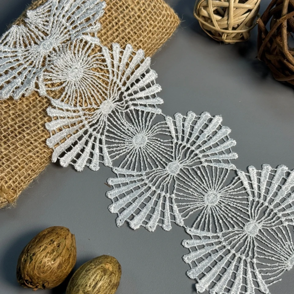 Кружево полиэстер "Молочная ласка" 9 см.(1 м.), білий