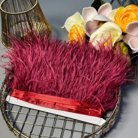 Натуральное перо на тесьме 7-10 см (1 метр), темний бордовий