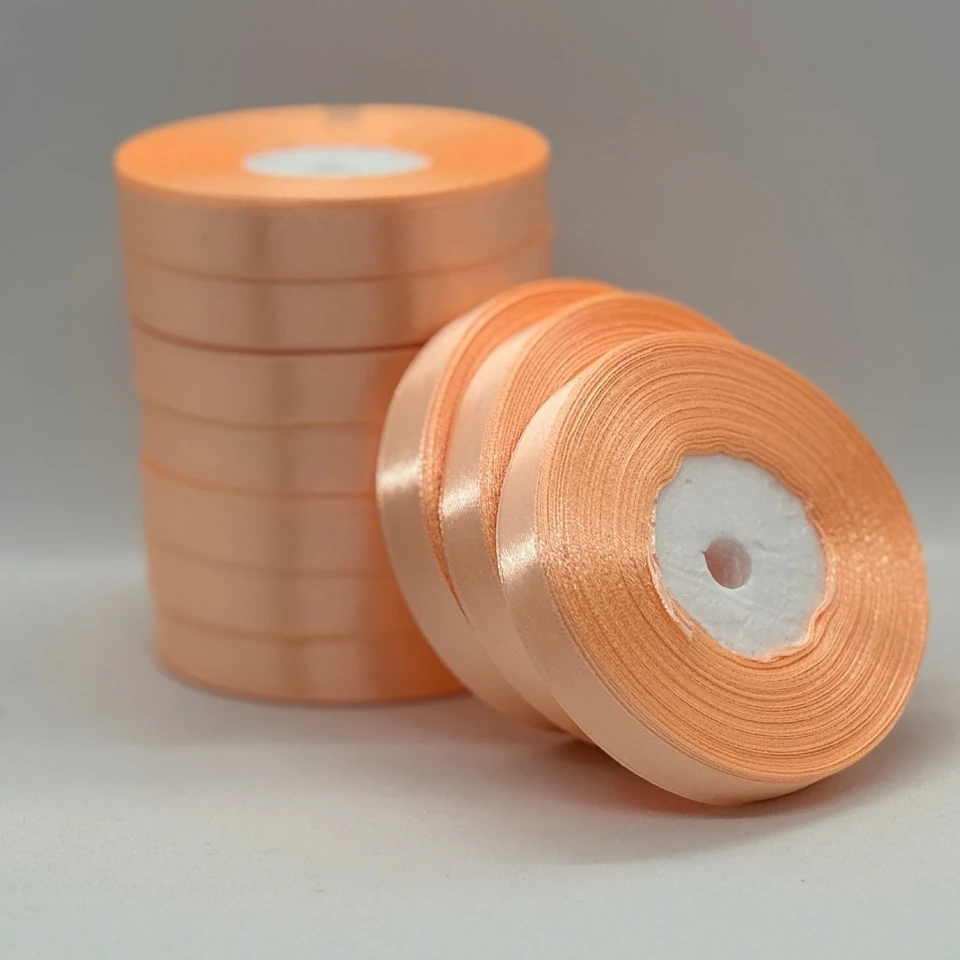 Атласная лента 1.2 см (33 м.), 07 крем