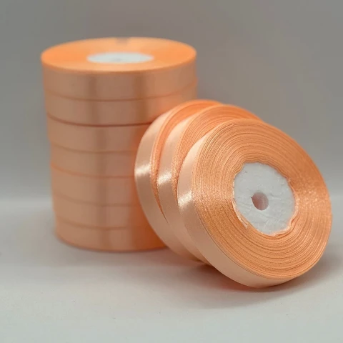 Атласная лента 1.2 см (33 м.), 07 крем