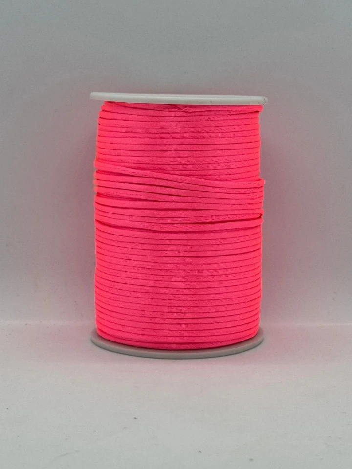 Шнур атласный корсетный 2.3 мм (100 ярдов/91,44 м.), 26 неон рожевий