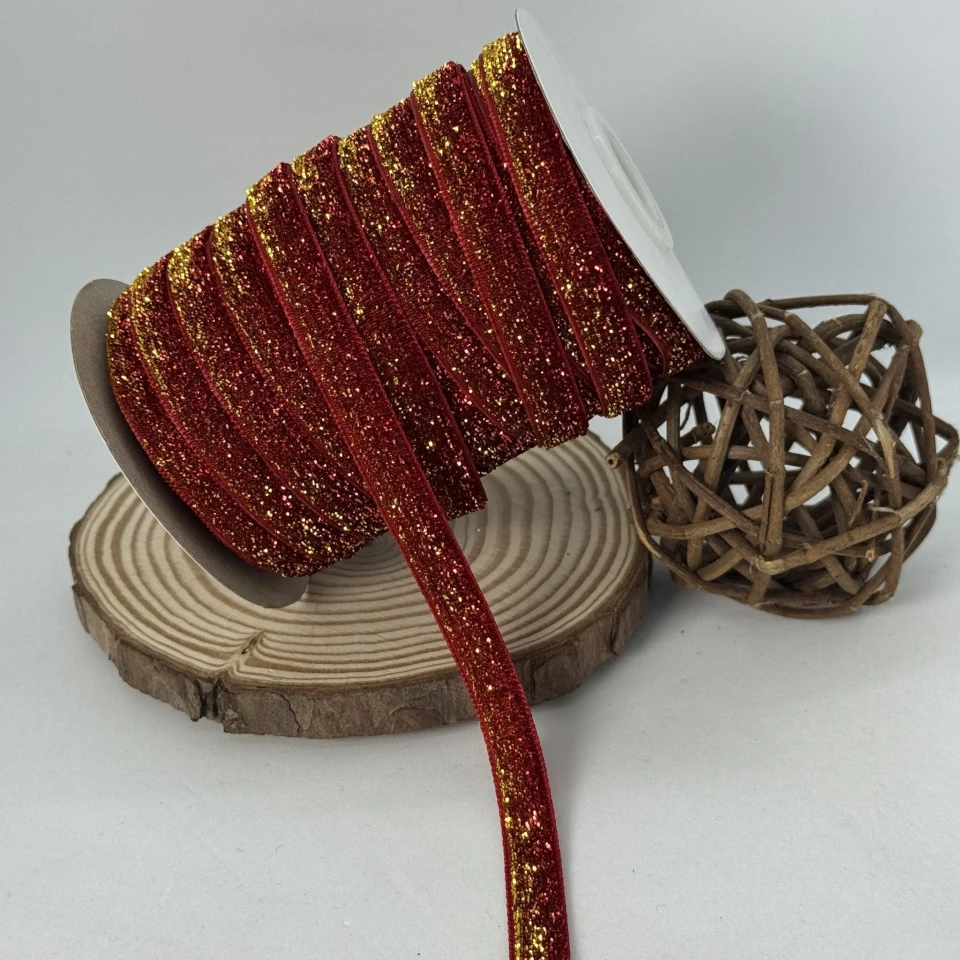 Оксамитова стрічка люрекс 1 см (25 ярдів/22,75 м.), 32 червоний + золото