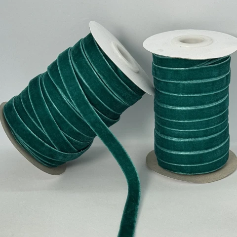 Бархатная лента 1 см (25 ярдов/22,75 м.), 92 морхвиля