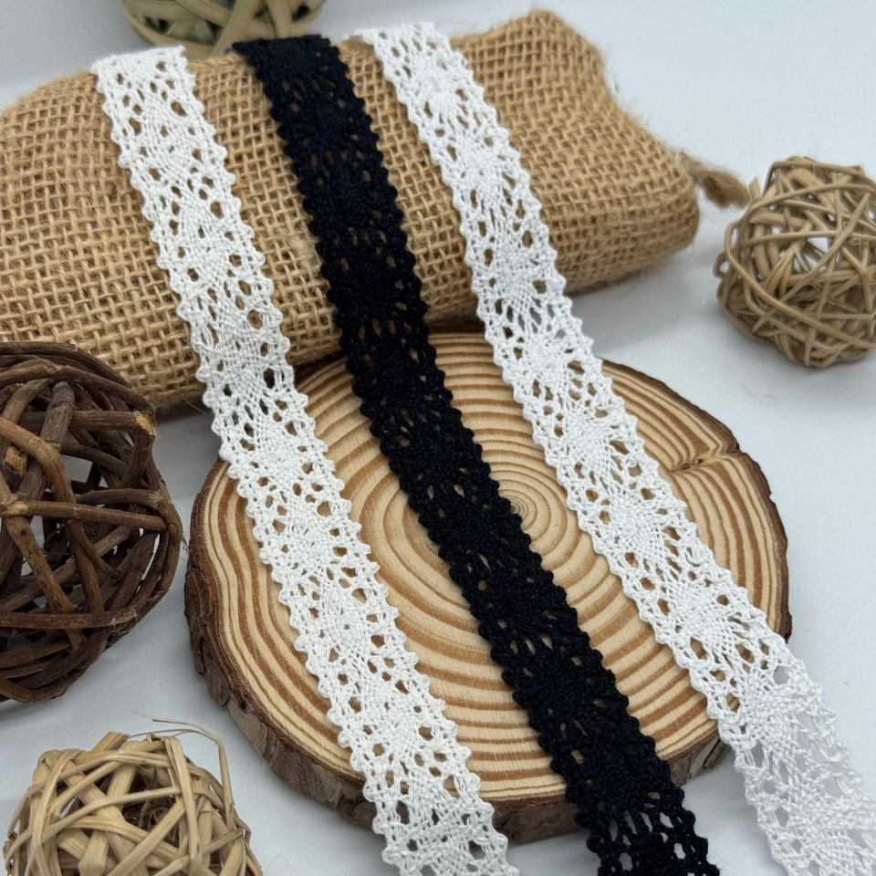 Мереживо макраме "Шовкова павутинка" 2,5 см.(1 м.), білий