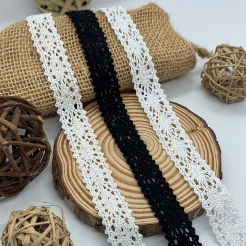 Мереживо макраме "Шовкова павутинка" 2,5 см.(1 м.), білий