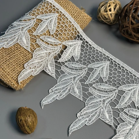 Кружево полиэстер "Молочный нектар" 13 см.(1 м.), молочний