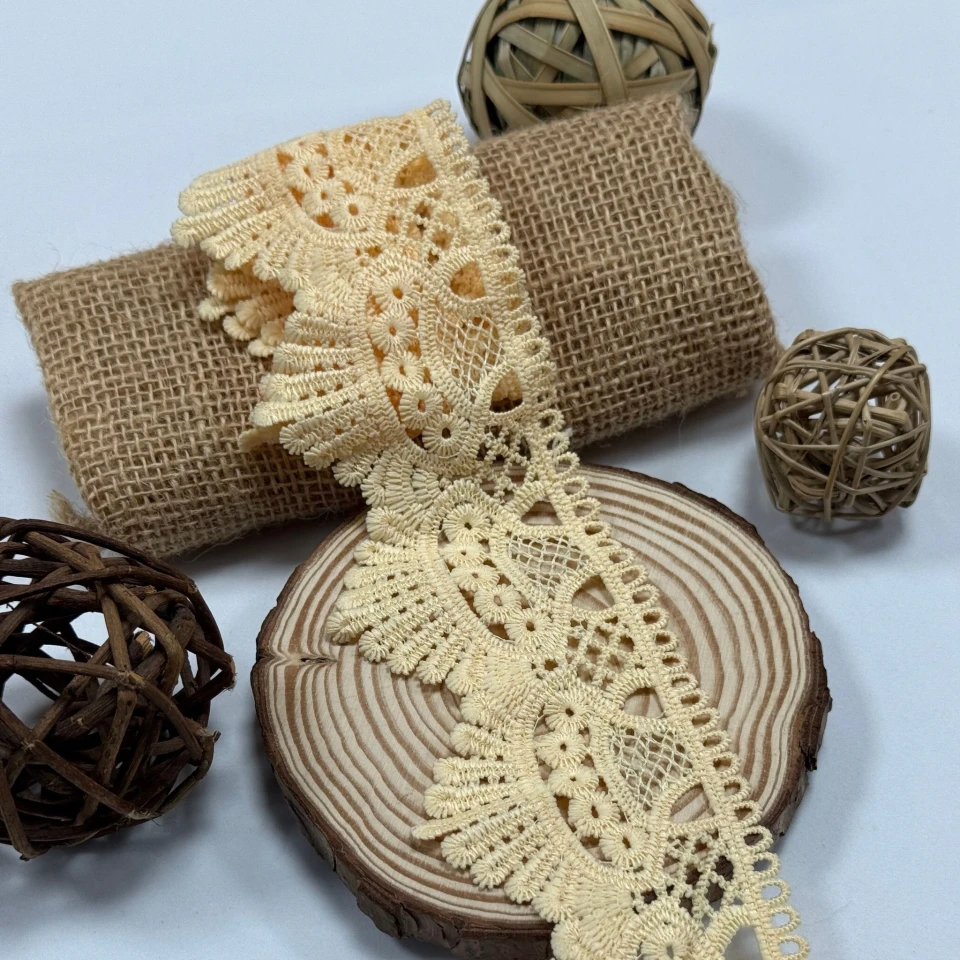 Кружево полиэстер "Шелковая феерия" 6 см. (1 м.), молочний