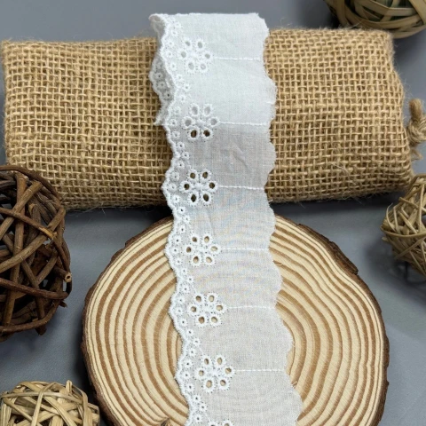 Мереживо прошва "Перлинна мрія" 4,5 см  (1 м.), білий