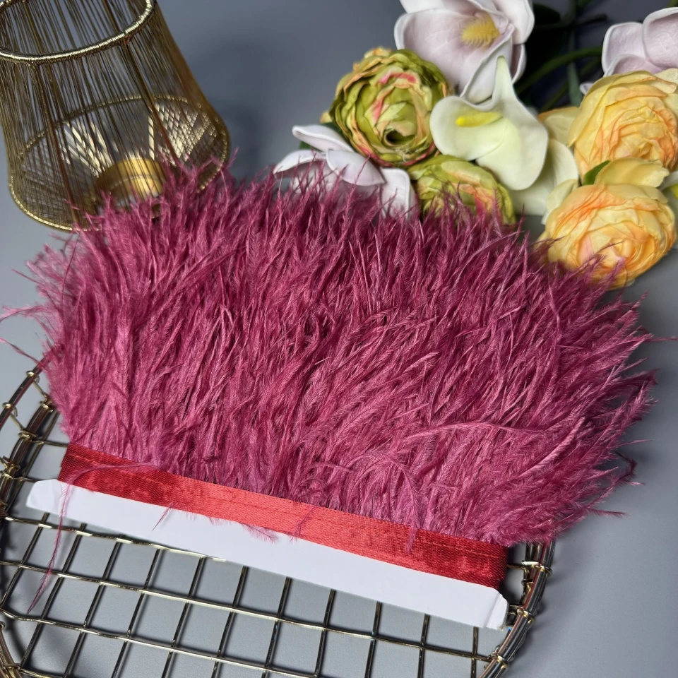 Натуральное перо на тесьме 7-10 см (1 метр), сливовий