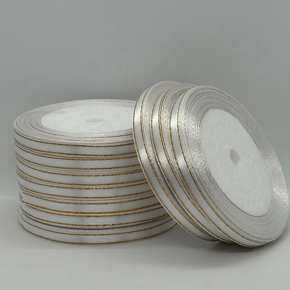 Атласна стрічка з люрекс 0,6 см+золото (22.75 м), 01 білий