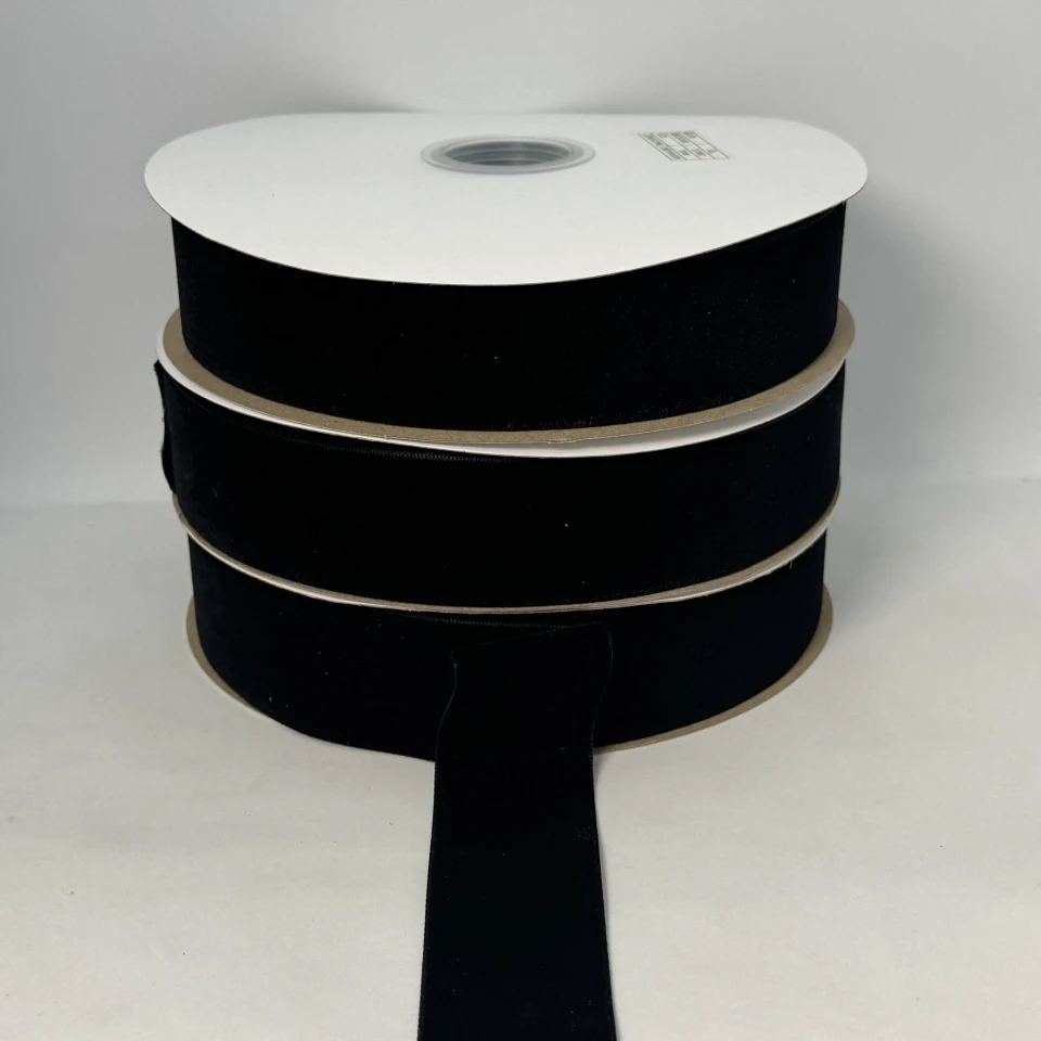 Бархатная лента 3.8 см (25 ярдов/22,75 м.), 03 чорний