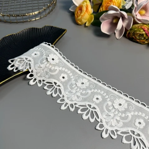 3D Кружево бордюр Жемчужина Ирэны 10 см (1 метр), білий