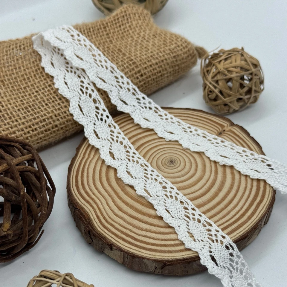 Кружево макраме "Серебряный дождь" 2 см.(1 м.), молочний