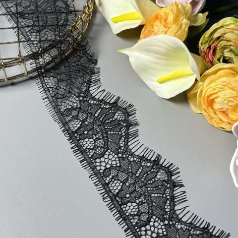 Мереживо французьке «Аромат часу» 6.5 см. (купон 3 м.), чорний