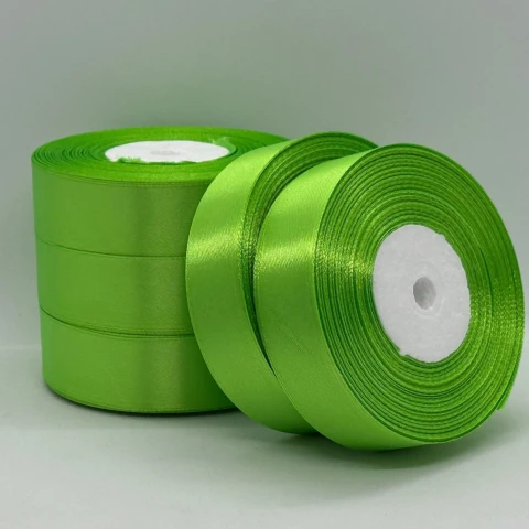 Атласная лента 2,5 см (33 м.), 137 зелена весна