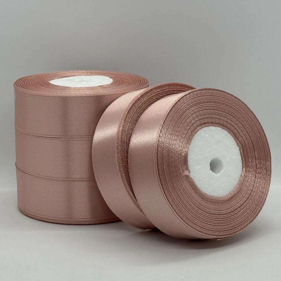 Атласная лента 2,5 см (33 м.), 107 світлий пудровий