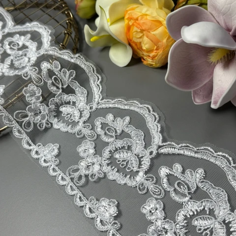 Кружево с кордовой нитью«Солнечный сад» 10,5 см (1 метр), білий