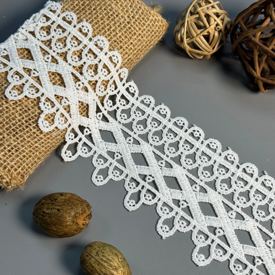Кружево полиэстер "Белое мерцание" 7,5 см. (1 м.), молочний