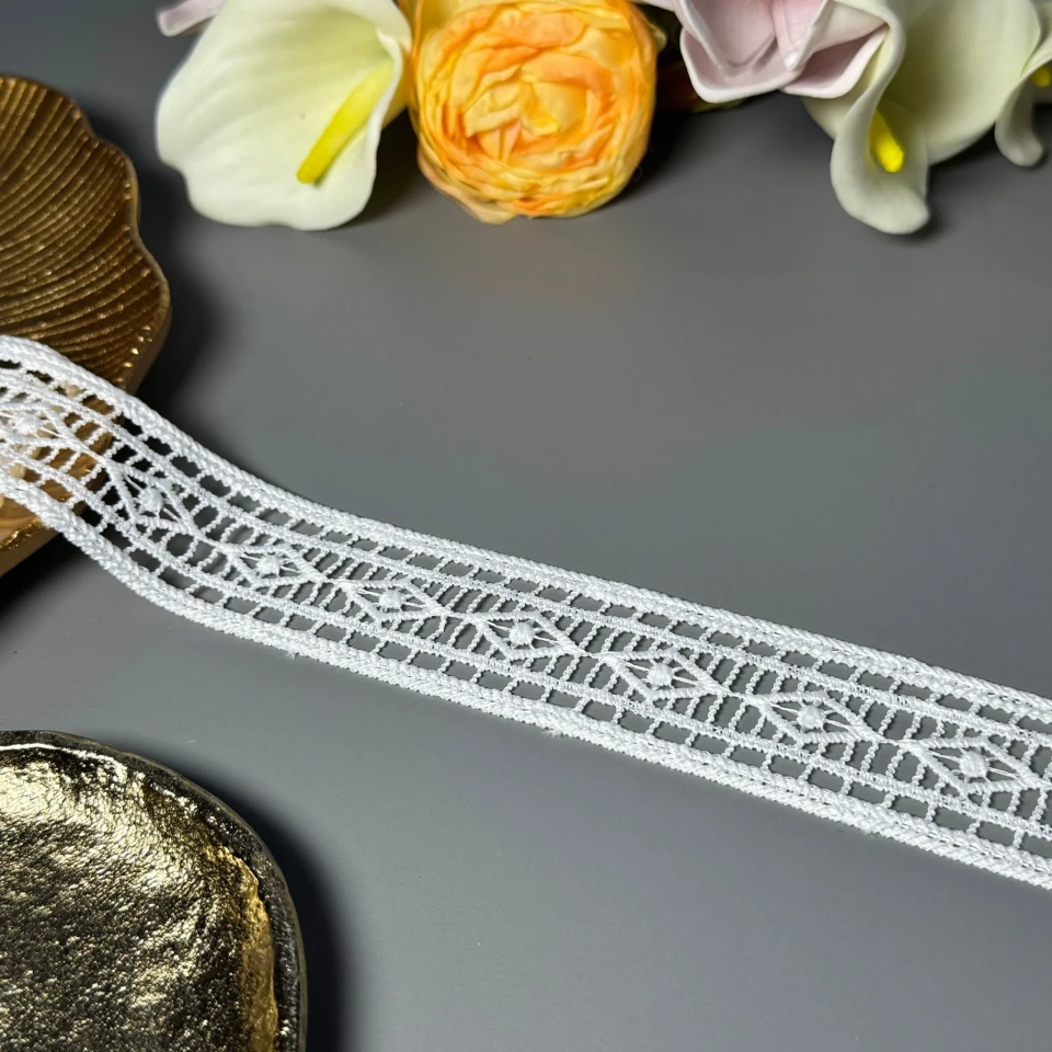 Кружево полиэстер ВВ"Нежный блеск" 4 см.(1 м.), теплий білий