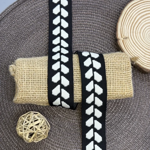 Лампас трикотажный Сердечки 3.5 см (1 м), C:6 чорний