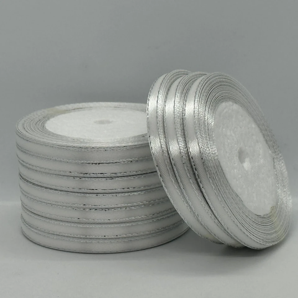 Атласна стрічка з люрекс 0,6 см+срібло (22.75 м.), айворі (білий)