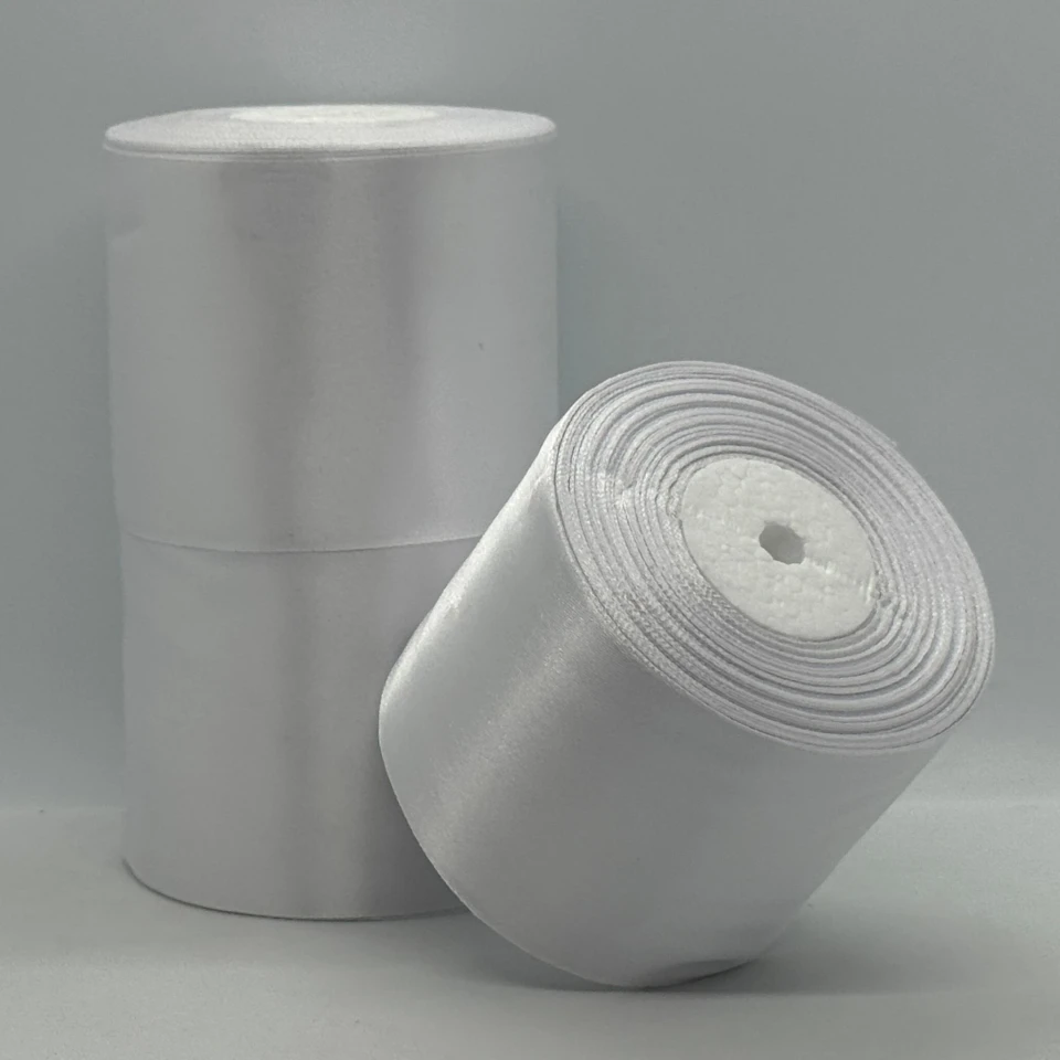 Атласна стрічка 7.5 см (33 м.), 01 білий